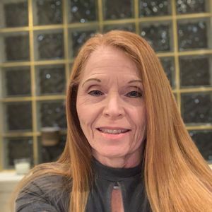 Meet your Posher, Lela